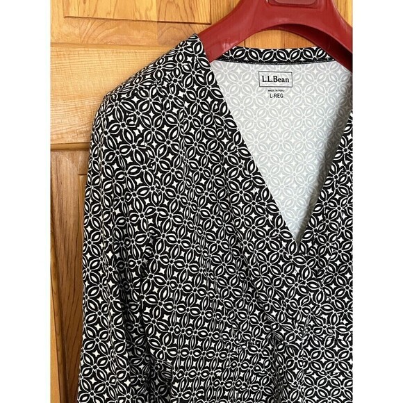 LL Bean Womens Peplum Tunic Blouse Shirt Sz L Black White Deep V Neck Pullover - Picture 2 of 6